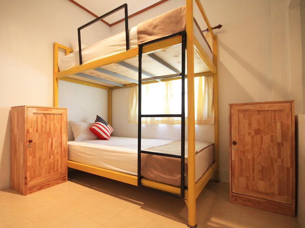 Indy Home Guesthouse كو بانغان الغرفة الصورة