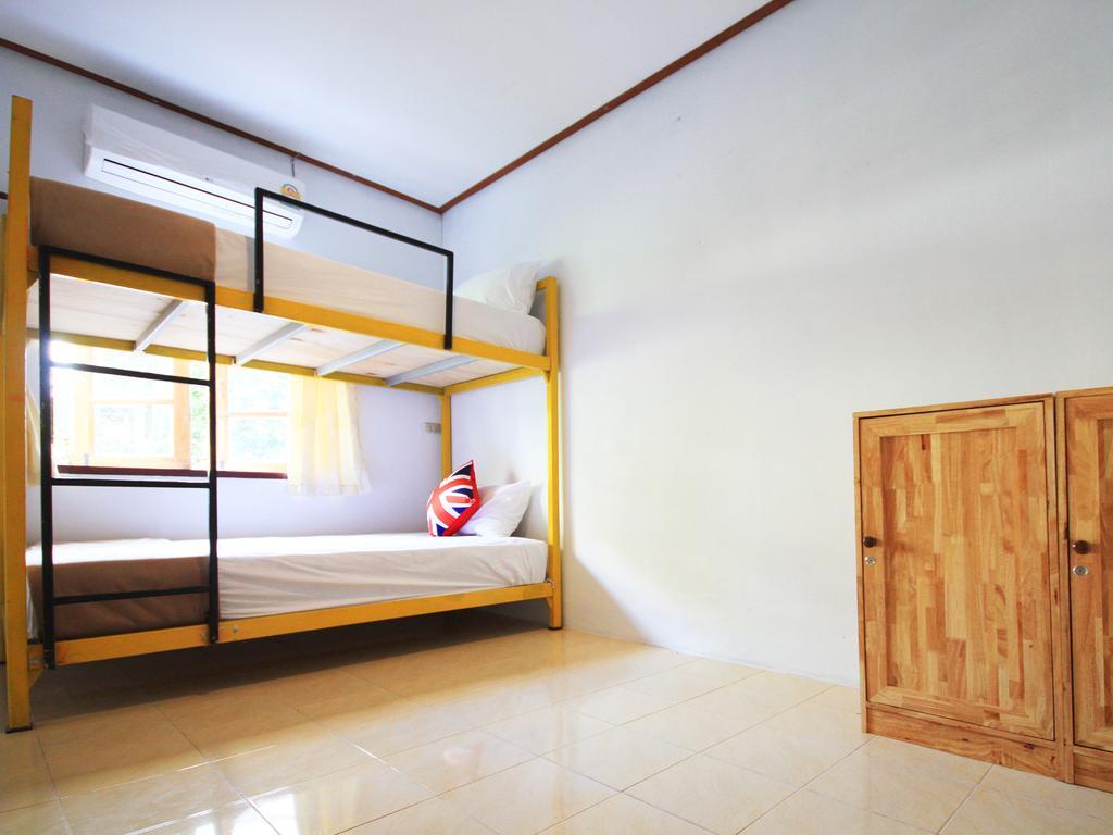 Indy Home Guesthouse كو بانغان الغرفة الصورة