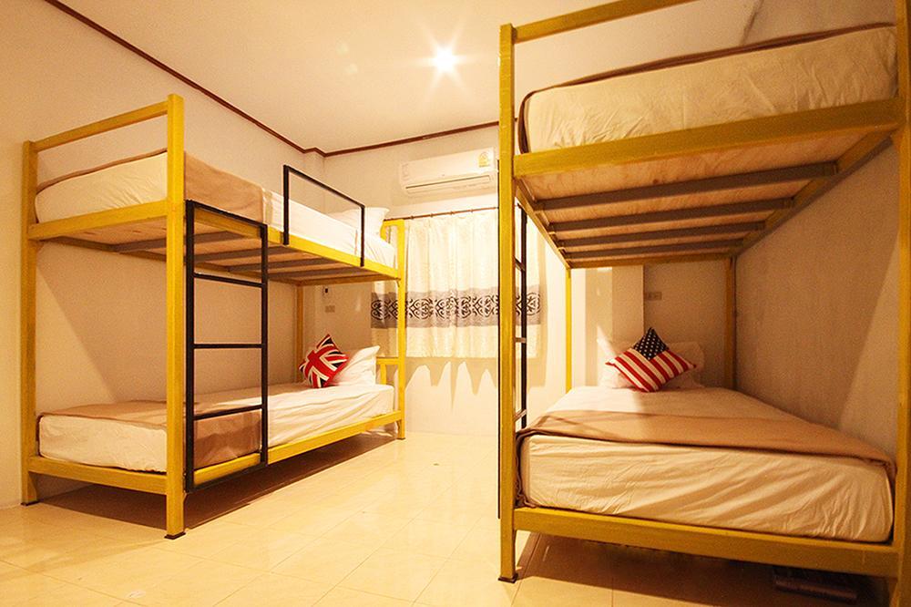 Indy Home Guesthouse كو بانغان الغرفة الصورة