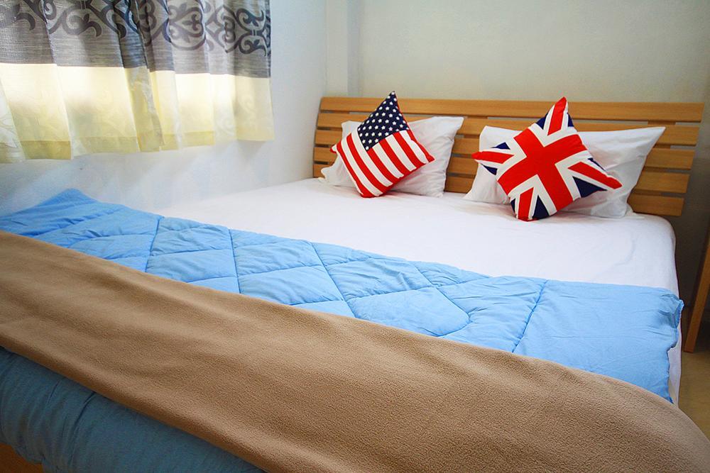 Indy Home Guesthouse كو بانغان الغرفة الصورة